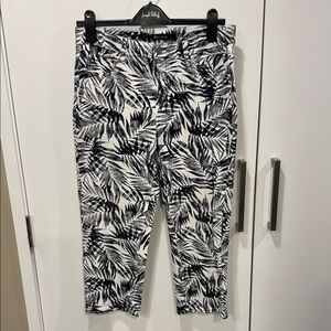 Suko Jeans Black and White Leaf Print Pants